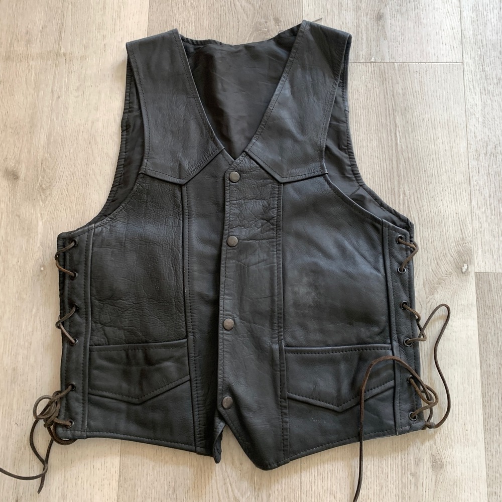 Vintage Black Leather Motorcycle Vest Lace Up Sides Biker Goth Punk Mens Medium